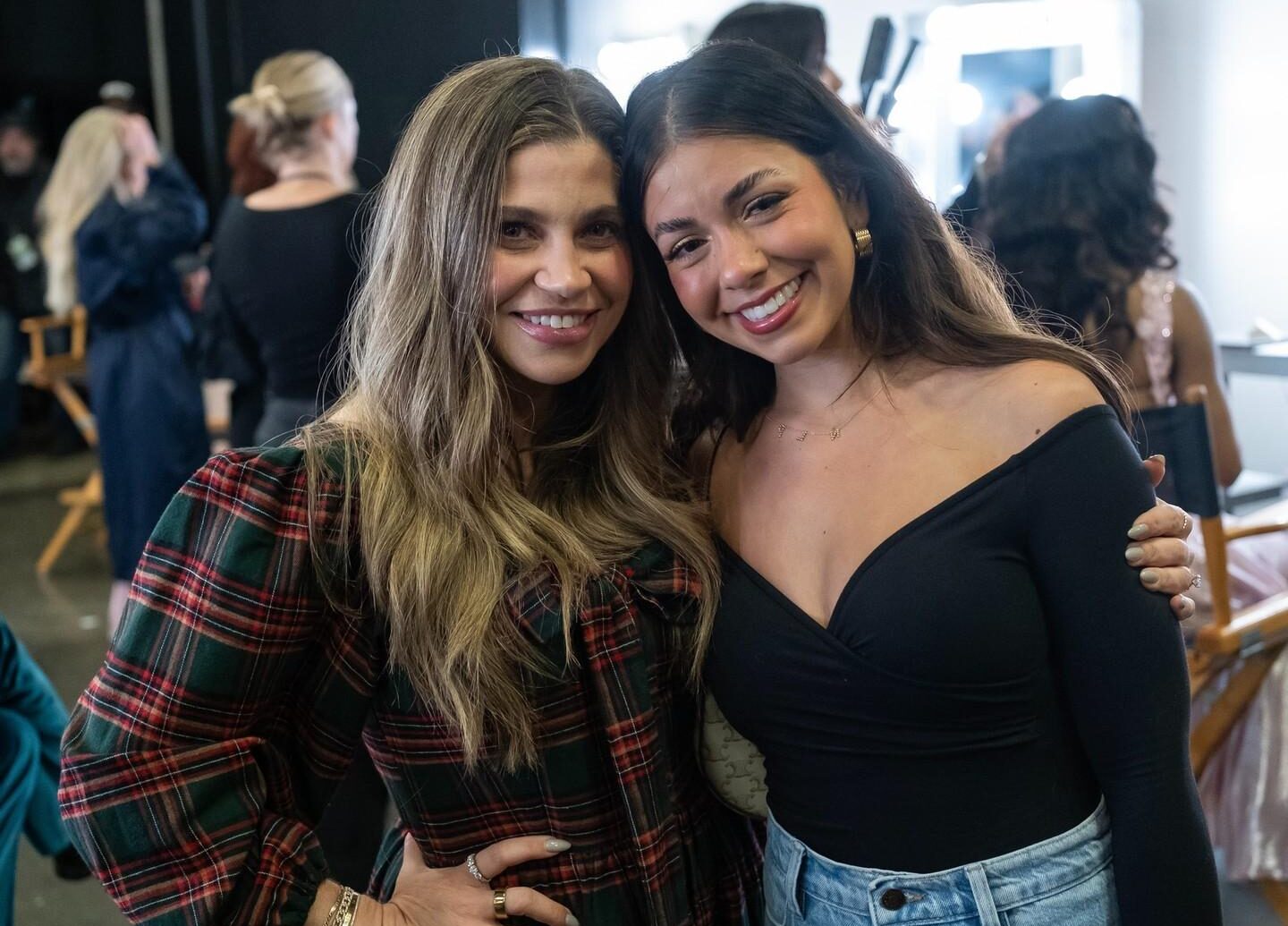 Dancing With The Stars Returns For Holiday Special | Gossip Wire News