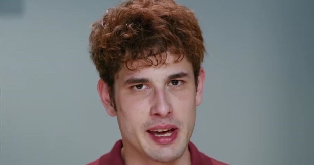 Man admits hes addicted to eating live bugs – TV | TV Shows