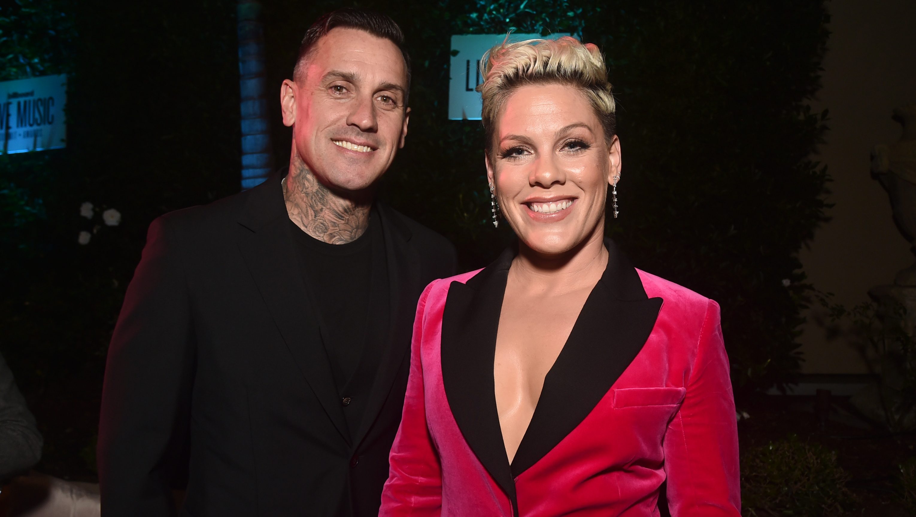 Pink Denies Separation From Carey Hart in New | Gossip Wire