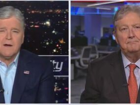 Fox News viewers fume 'how old is he' as MAGA | Latest US News