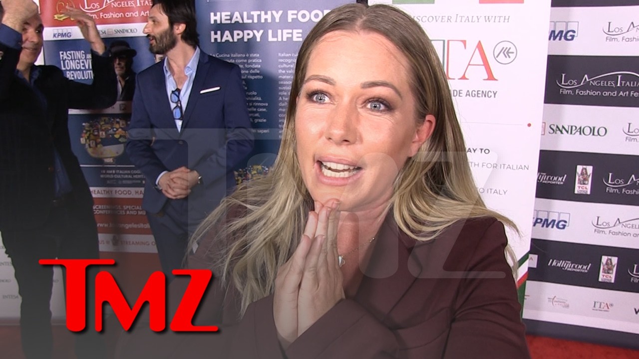 Kendra Wilkinson Shuts Down hostilityrs Targeting Her