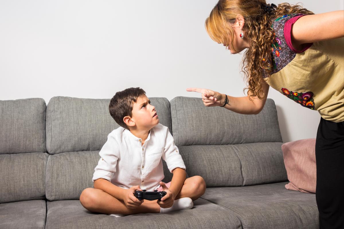 My son says my mother is verbally abusive and he | Lifestyle News