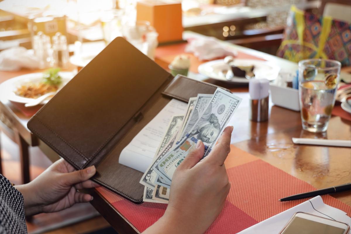 The 5 most and least generous tipping states | Lifestyle News