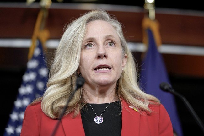 Day After Minter Vigil, Spanberger Blames ICE As