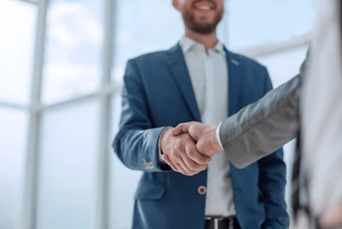 I think my married colleague has a crush on me — | Lifestyle News