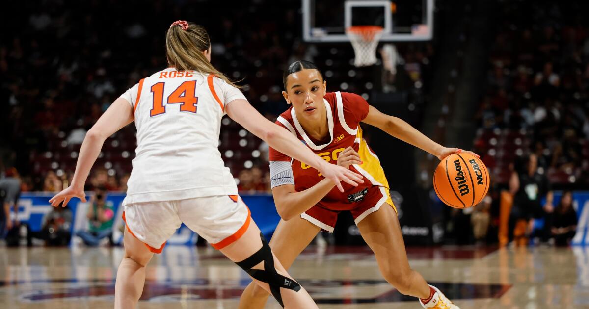 March Madness: USC women defeat Clemson in