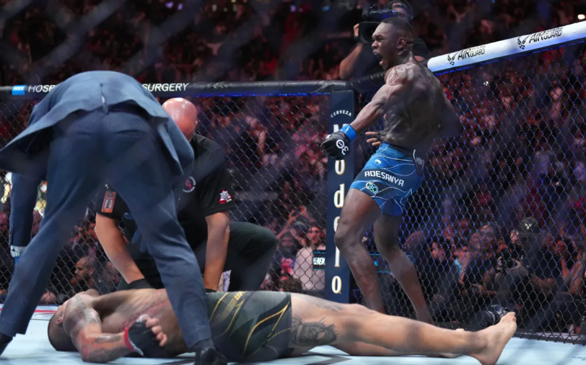Watch Israel Adesanya get revenge on Alex Pereira