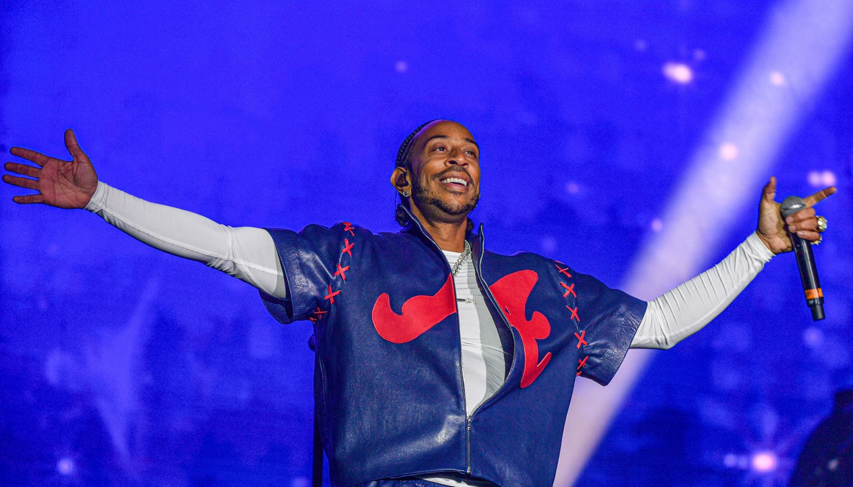 You Don’t Have Jazz In The Gardens Tickets? That’s | Gossip Wire