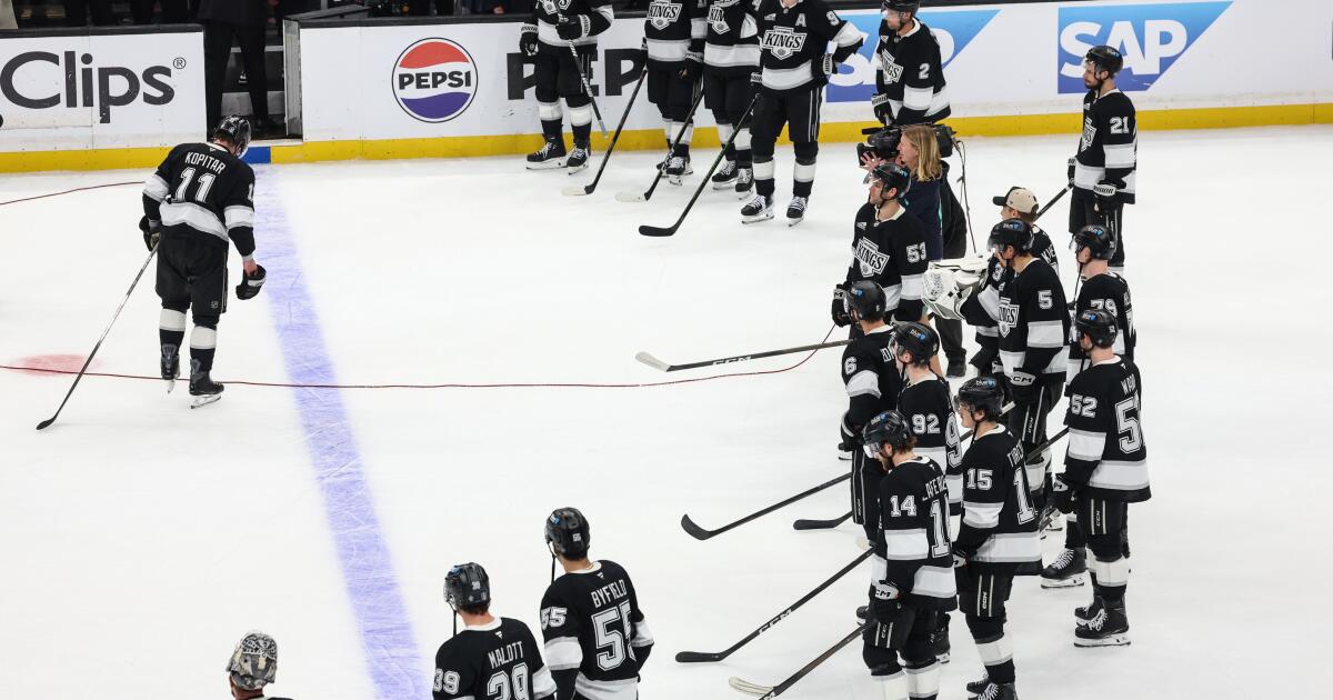 Anze Kopitar's NHL career ends in Kings' Game 4