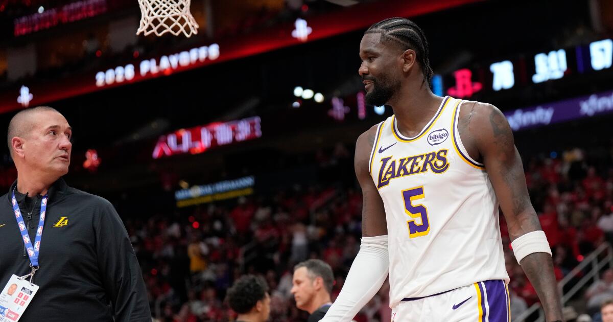 Even the Rockets thought Deandre Ayton's ejection
