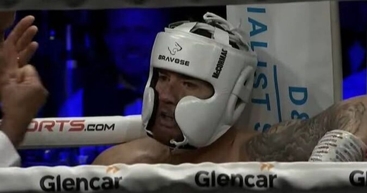 Ex-Premier League striker knocked out in first | Boxing News