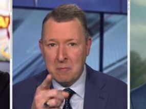 Fox News guest interrupts host to make chilling 6-word | Latest US News