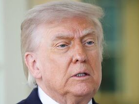 Fox News halts show as Donald Trump makes major Iran | Latest US News