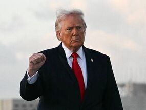 Fox News viewers turn on Trump over Strait of Hormuz | Latest US News