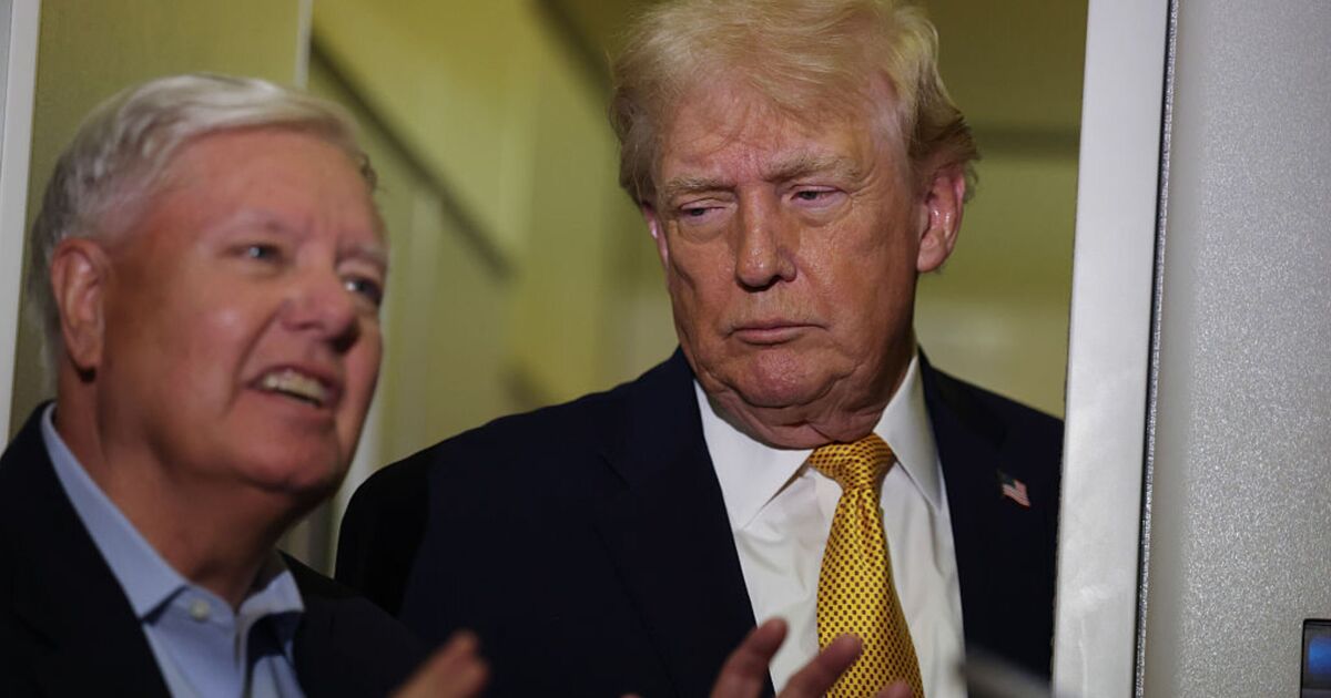 Lindsey Graham calls on Trump to 'finish the job'