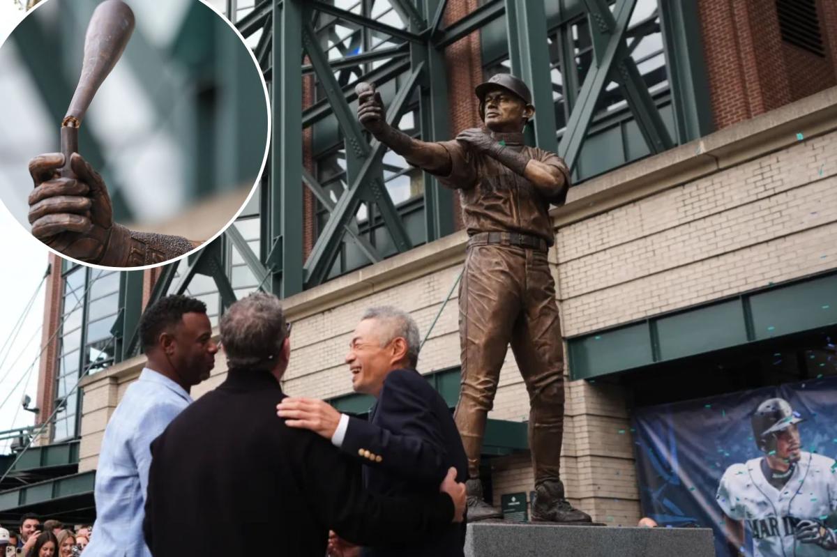 Mariners Ichiro statue broken in awkward | Sports News
