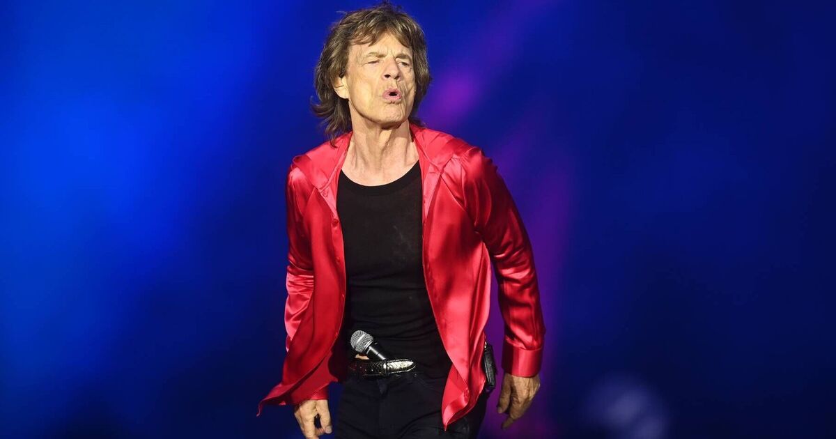 Mick Jagger allegedly nearly died with blue lips - | Music News