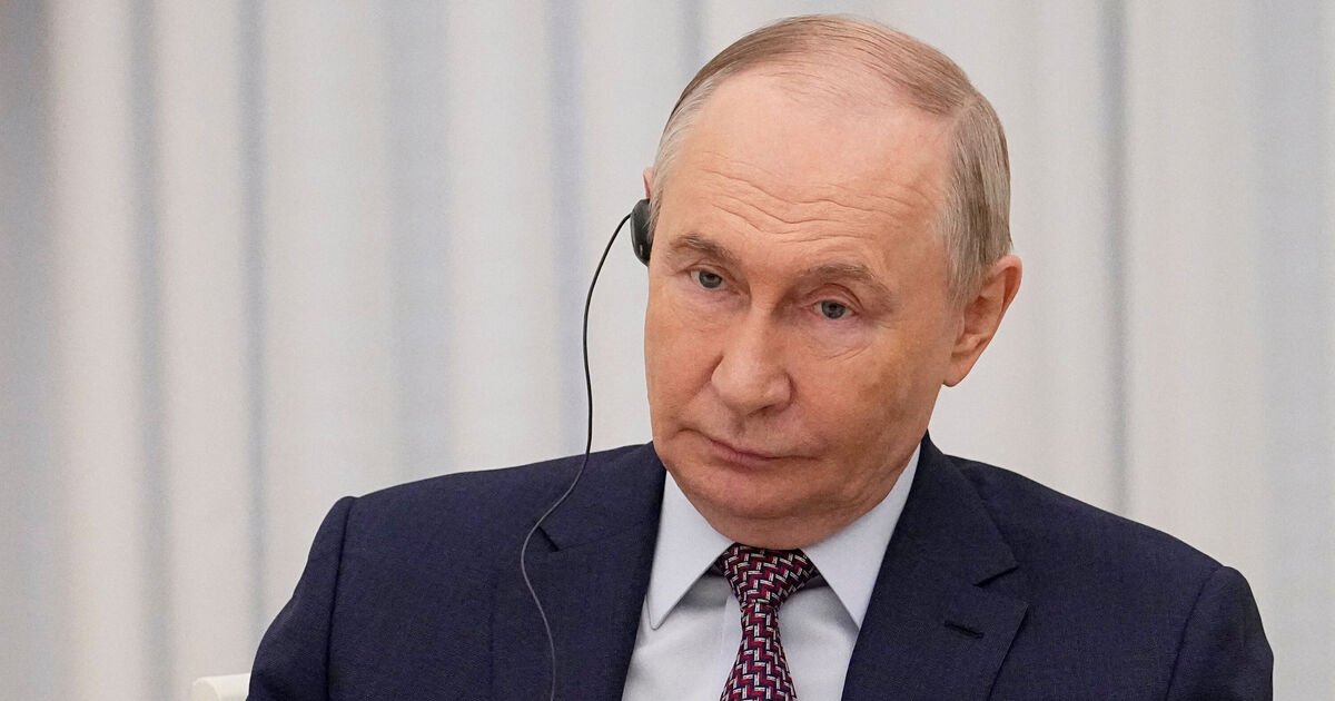 Putin left squirming as fellow world leader trolls | Political News
