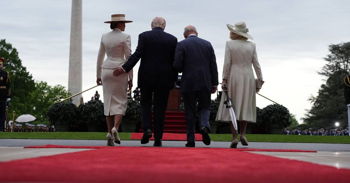 Trump caught grabbing Melania's butt during King's | Political News