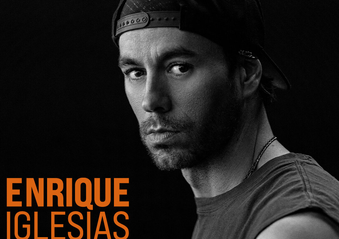 Enrique Iglesias Offers Stage Photo Opportunities | Gossip Wire News