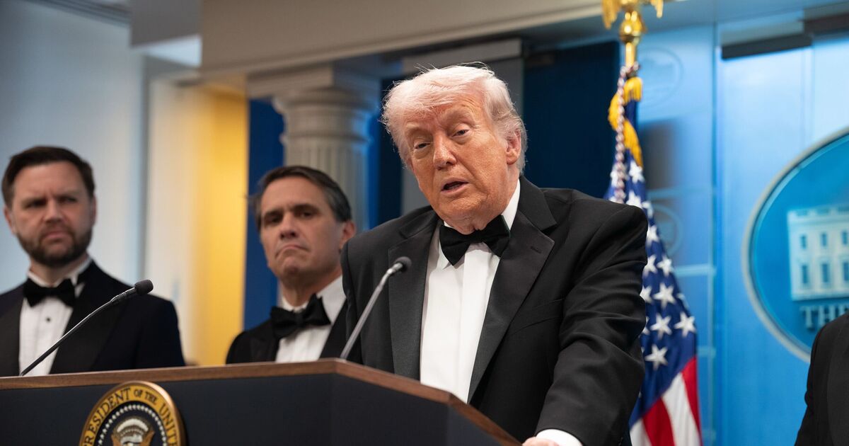 Fox News halts for breaking news as Trump shares | TV Shows