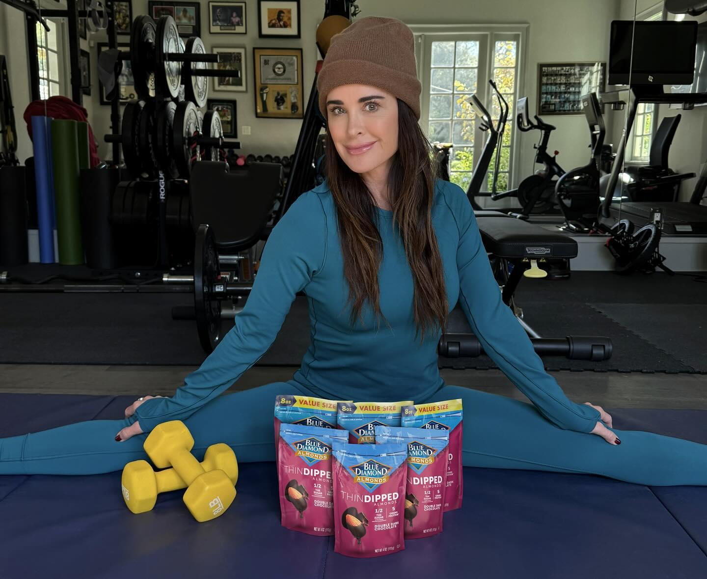 Kyle Richards Shows Off Impressive Splits While | Gossip Wire News