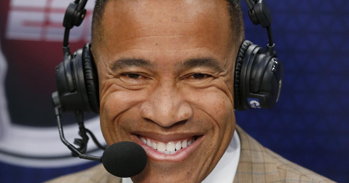 Play-by-play announcer Mark Jones is leaving ESPN