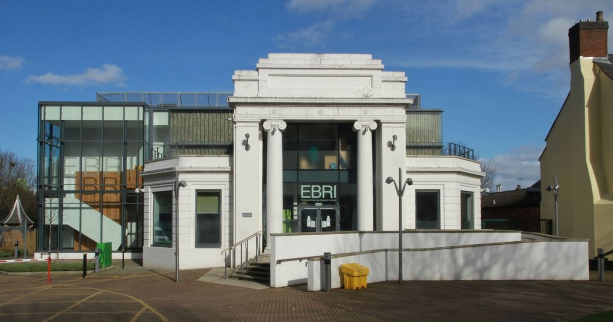 Tragic photos show rotting BBC studios demolition as | UK News