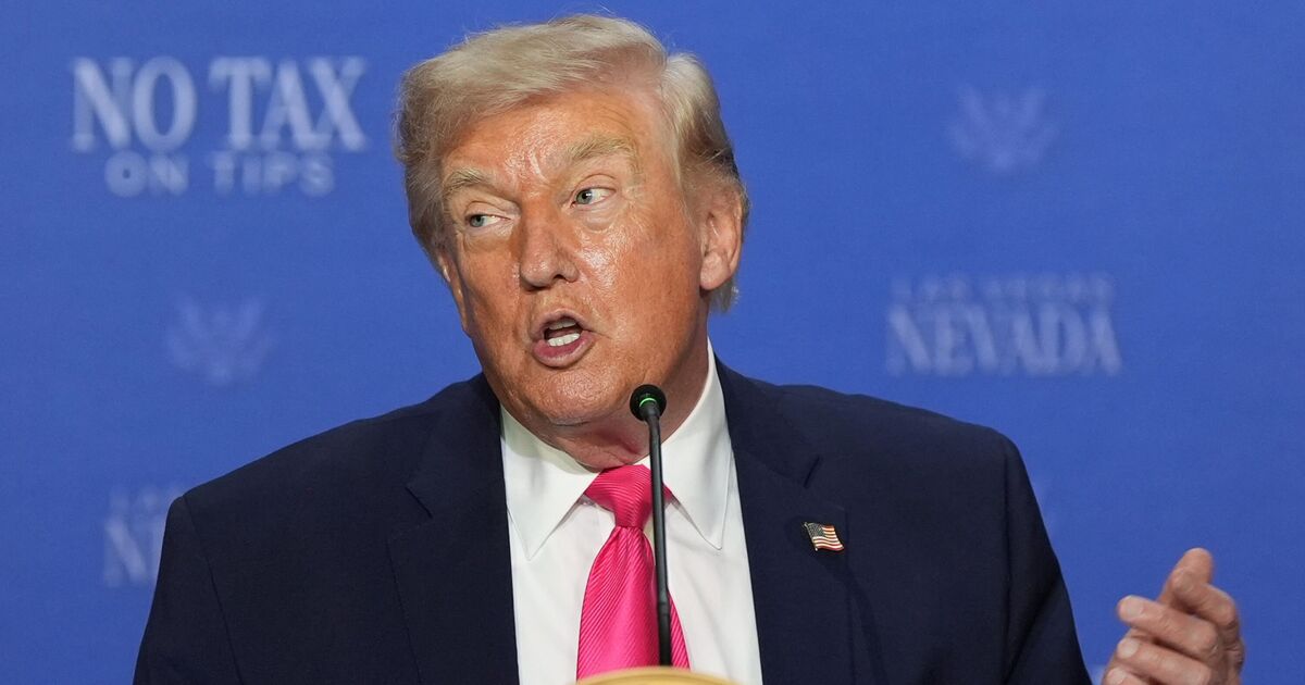 Trump brings Las Vegas bartender and mom to tears | Political News