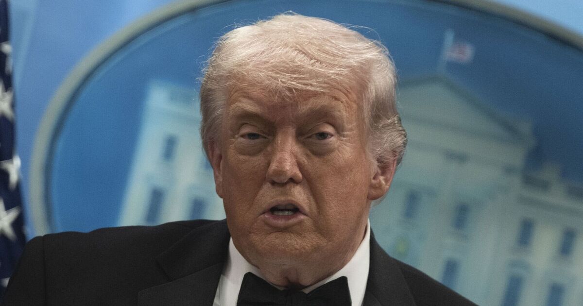 Trump dubbed an idiot after saying hes | TV Shows