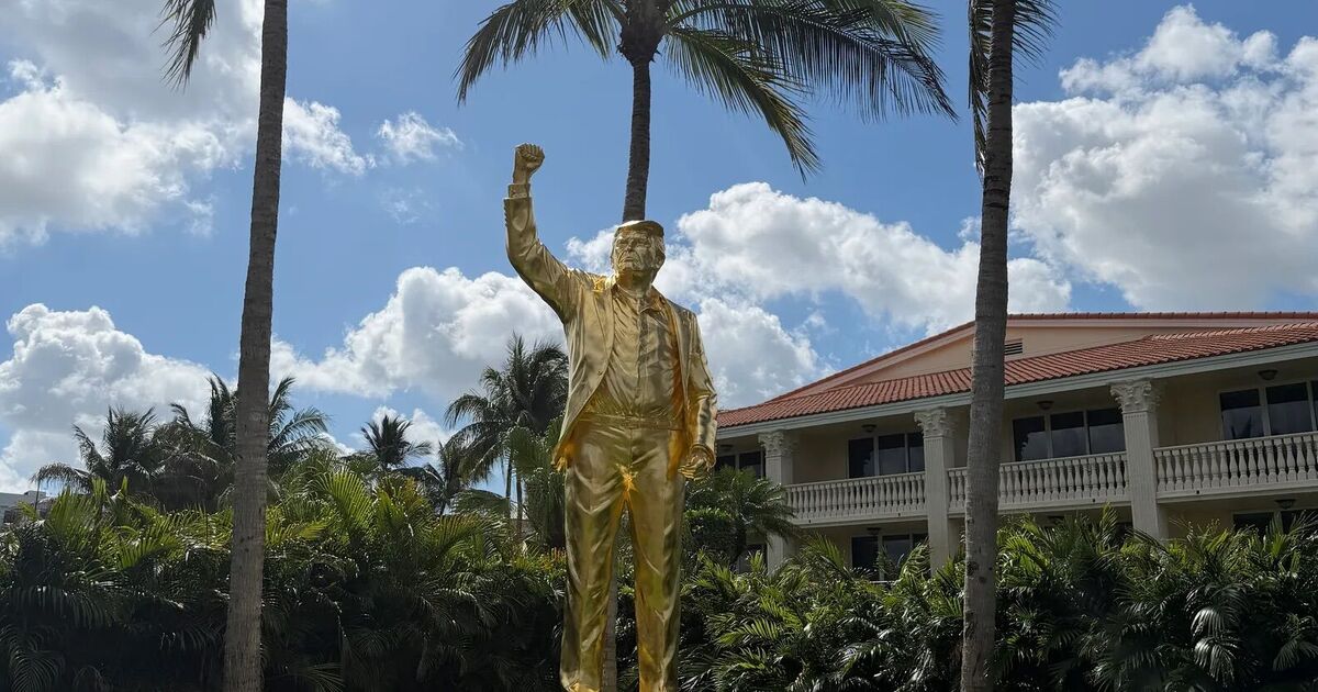 Woke PGA Tour staff refuse photo with garish new | Golf News