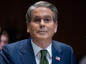 Fox News fans slam 'ignorant' Donald Trump | Latest US News