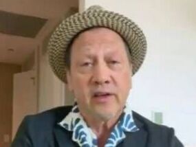 Fox News fans slam 'imbecile' Rob Schneider | Latest US News