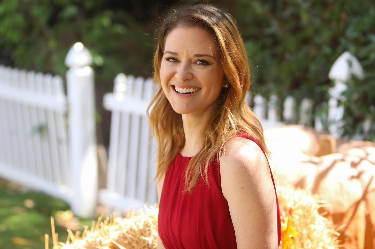 ‘Grey’s Anatomy’ star Sarah Drew reveals pastor