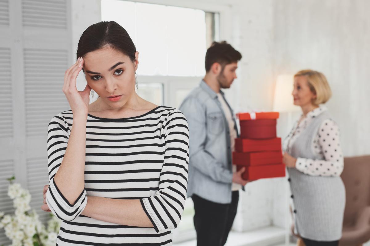 My husband and his sister make decisions about our | Lifestyle News