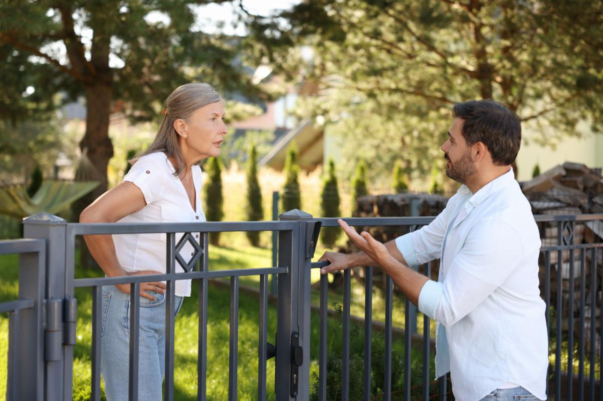 My nosy neighbor doesnt respect personal | Lifestyle News
