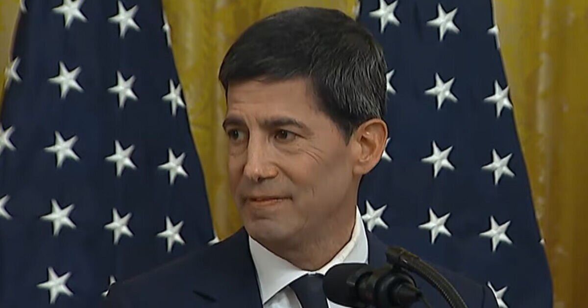 New Fed Reserve chair Kevin Warsh choked up as | Political News