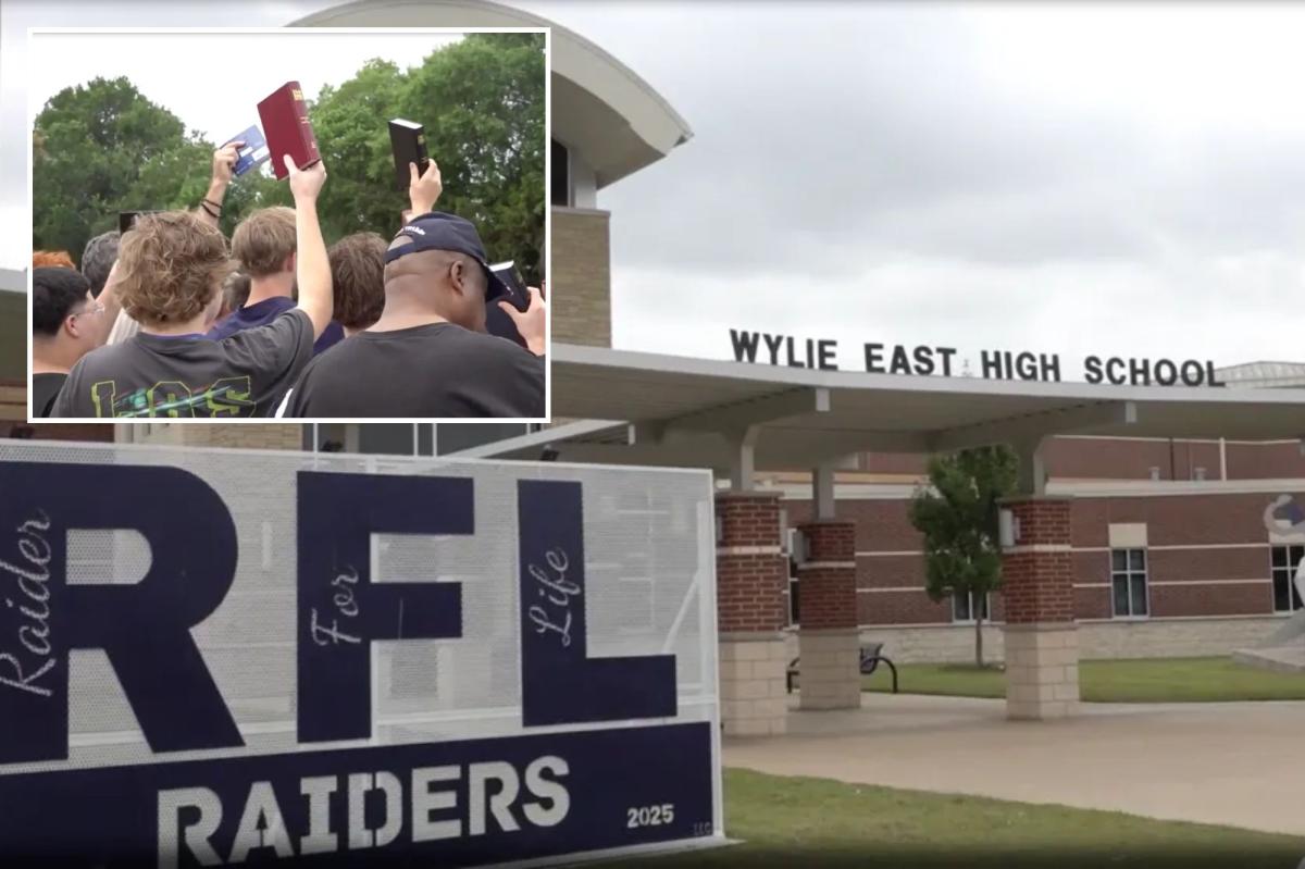 Outrage over Qurans and Hijabs at Texas school | Gossip Wire