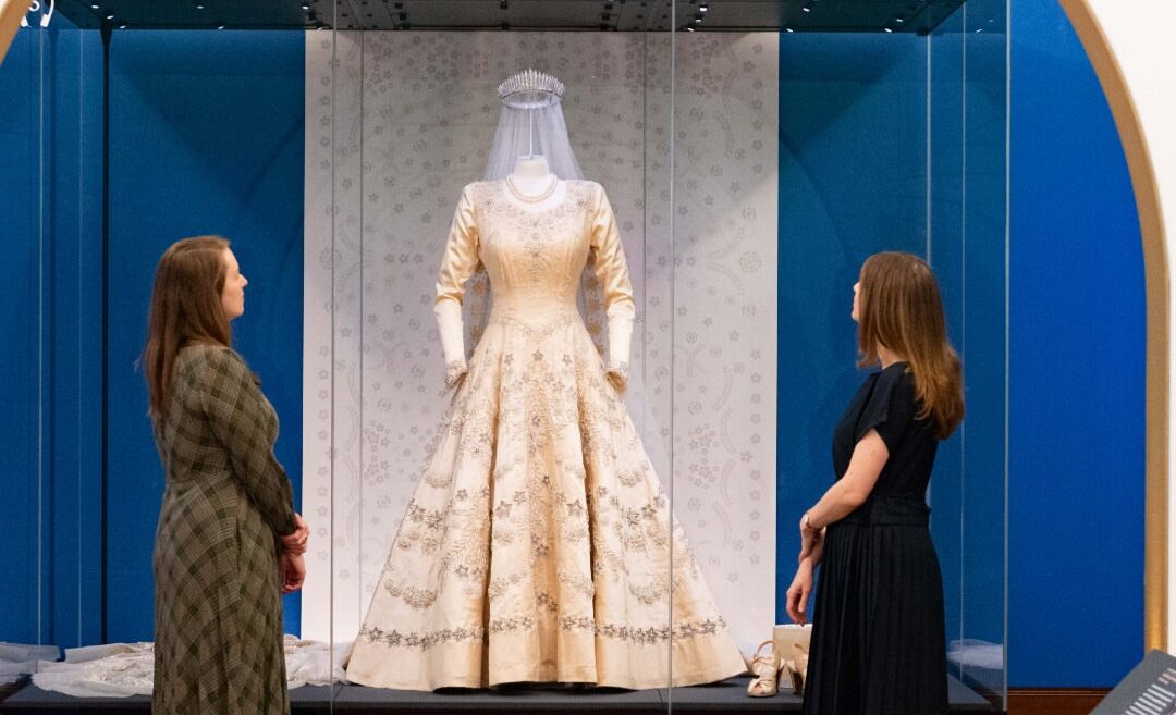 Queen Elizabeth II ‘Her Life in Style’ Exhibition | Gossip Wire News