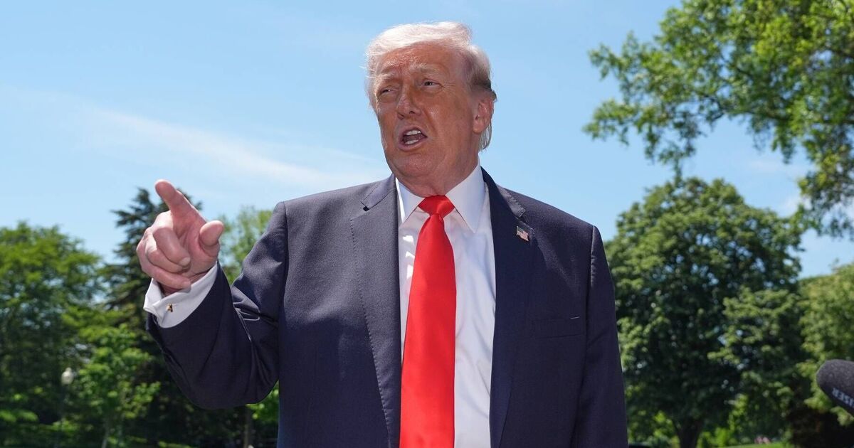 Trump 'tries to harm one of Melania's bees' after