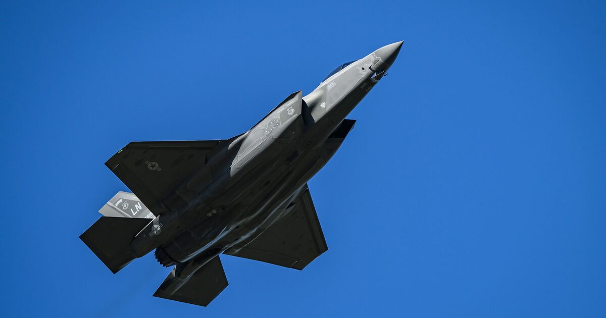 Trump's NATO ultimatum sparks panic as US 'pulls | Political News