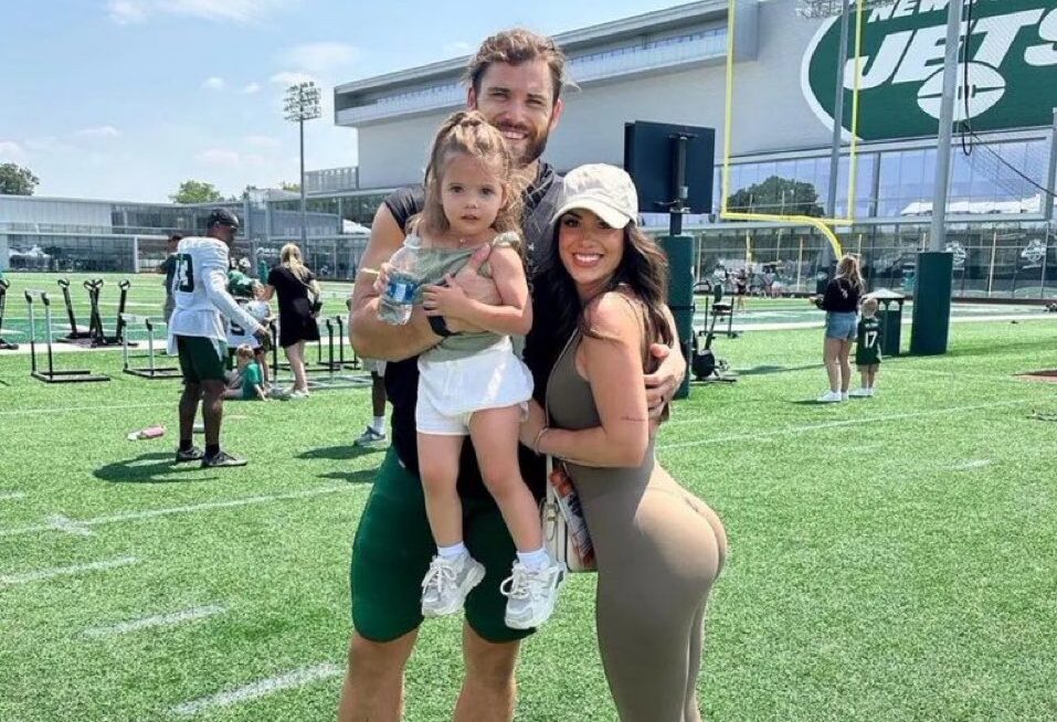 An NFL Player’s Wife Is Capturing Attention with a | Gossip Wire News