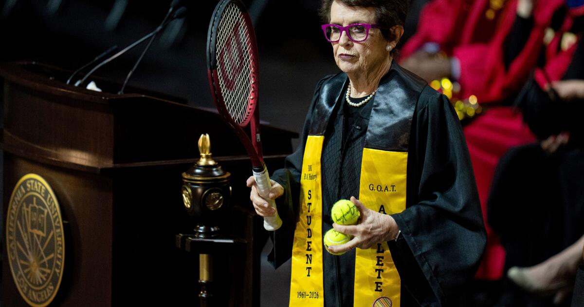Billie Jean King graduates from college 65 years