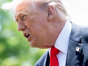 Donald Trump branded 'clueless' after | Latest US News
