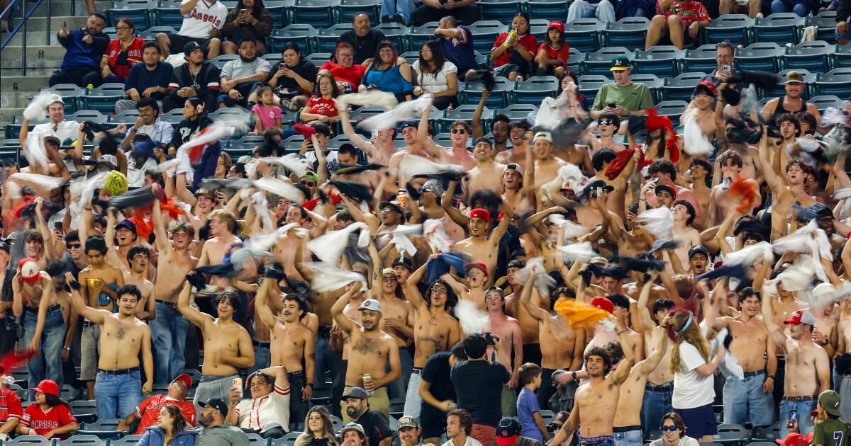 Frustrated Angels fans call for owner Arte Moreno