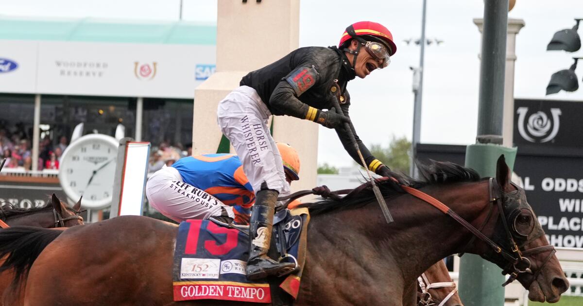 Golden Tempo rallies to win historic Kentucky
