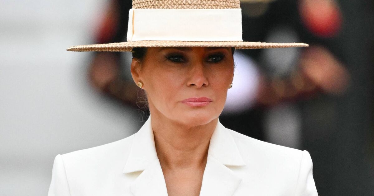 Melania Trumps $245 Mothers Day necklace draws
