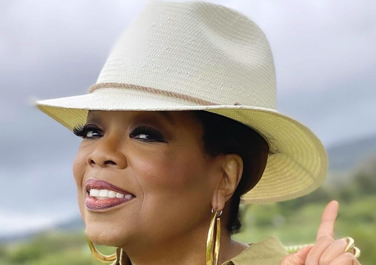 Oprah Winfrey Celebrates NASA Artemis II Crew with | Gossip Wire News