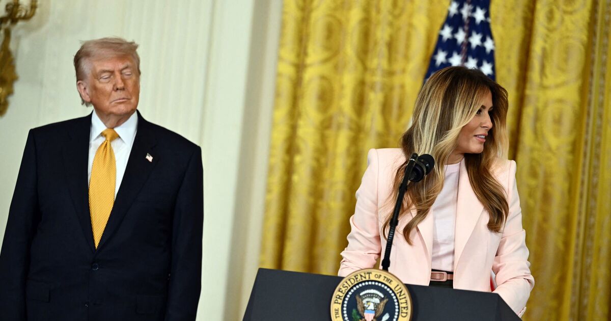 Trump interrupts Melanias speech with gestures as | Political News