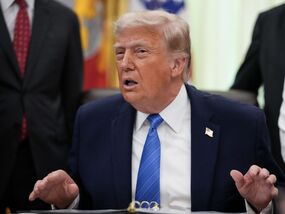 Fox News halted as Donald Trump mistakes Lincoln | Latest US News